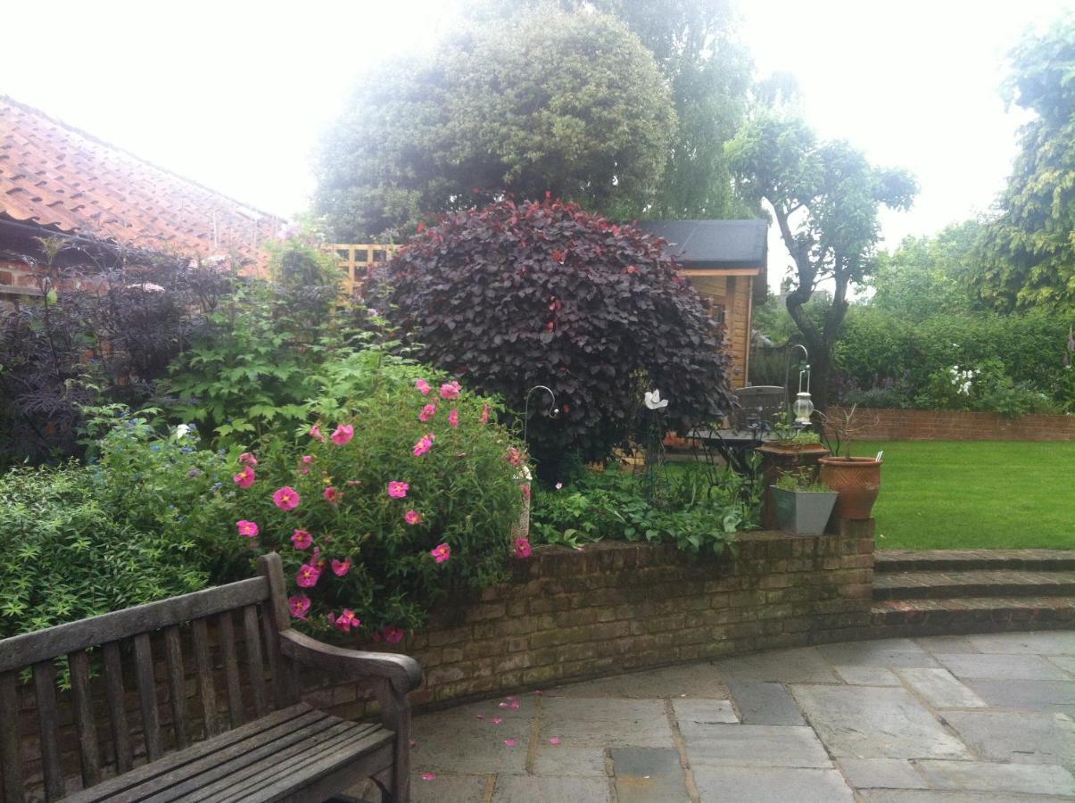The Old Manse B&B Bures Exterior photo