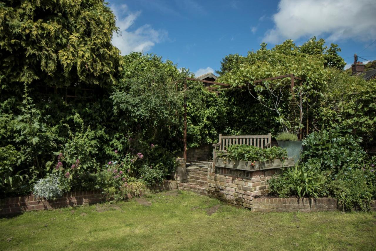 The Old Manse B&B Bures Exterior photo