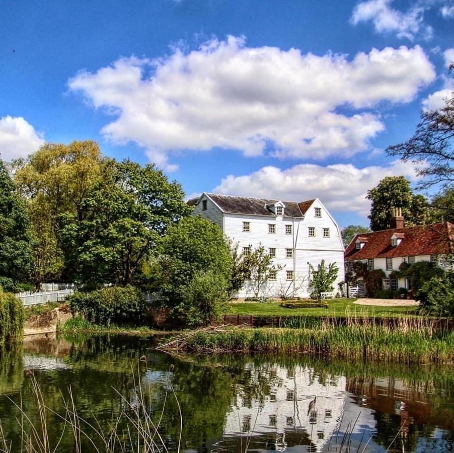 The Old Manse B&B Bures Exterior photo